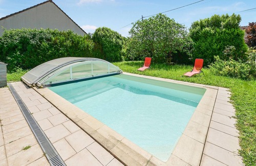Briare House | Gorgeous home in Briare with sauna