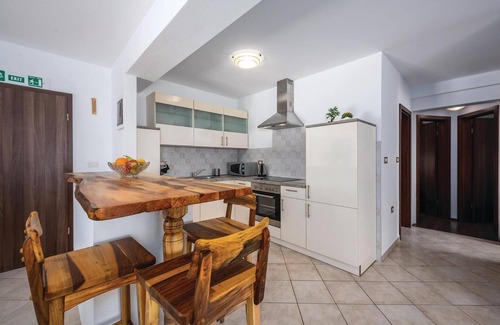Kastel House | Gorgeous home in Buje with kitchen
