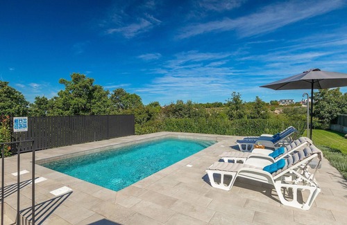 Kanfanar House | Gorgeous home in Burici