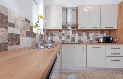 Gospic House | Gorgeous home in Debelo Brdo with sauna