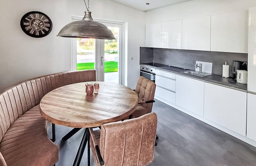 Den Oever House | Gorgeous home in Den Oever with WiFi
