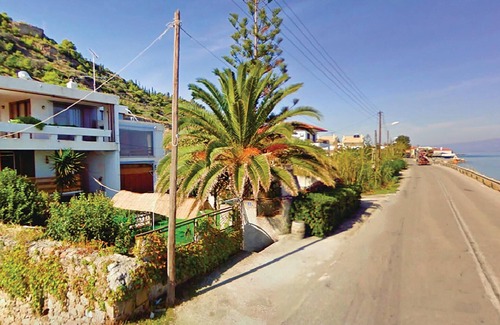 Egira House | Gorgeous home in Derveni with kitchen