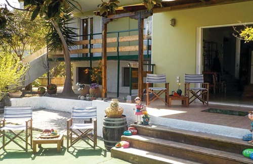 Egira House | Gorgeous home in Derveni with kitchen