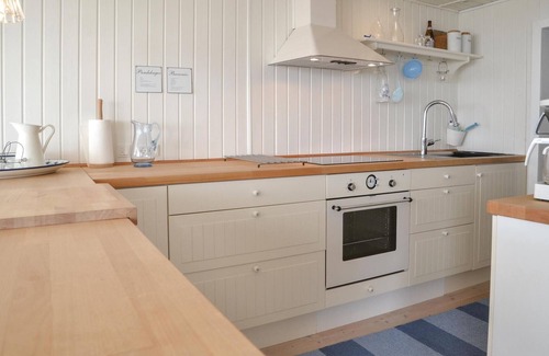 Sjaelborg House | Gorgeous home in Esbjerg V with WiFi