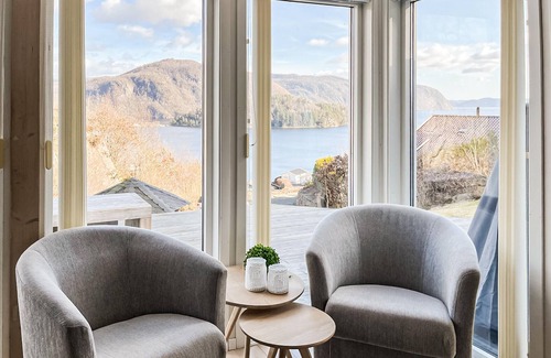 Farsund House | Gorgeous home in Farsund with WiFi