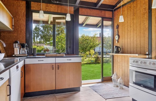 Fej House | Gorgeous home in Fejø with WiFi