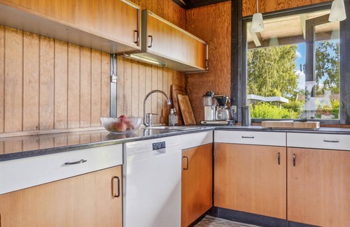 Fej House | Gorgeous home in Fejø with WiFi