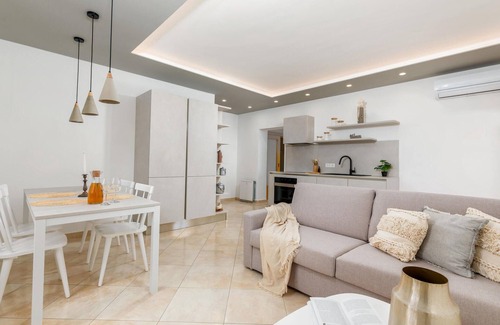 Galizana House | Gorgeous home in Galizana with WiFi
