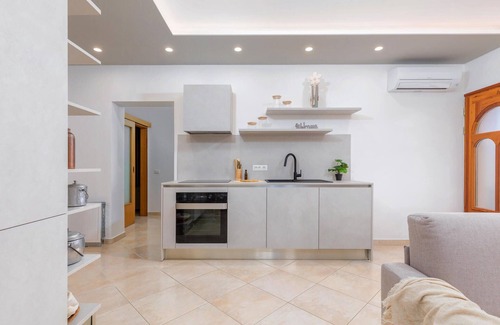 Galizana House | Gorgeous home in Galizana with WiFi