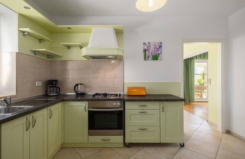 Gajana House | Gorgeous home in Golubovo with kitchen