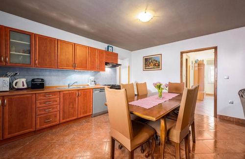 Gajana House | Gorgeous home in Golubovo with WiFi