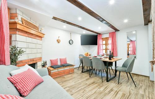 Donja Voca House | Gorgeous Home In Gornja Voca With Sauna