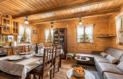 Gospic House | Gorgeous home in Gospic with sauna