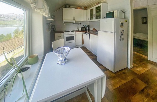 Ullensvang House | Gorgeous home in Hovland with WiFi
