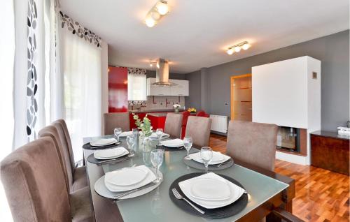 Graberje Ivanicko House | Gorgeous Home In Graberje Ivanicko With Wifi