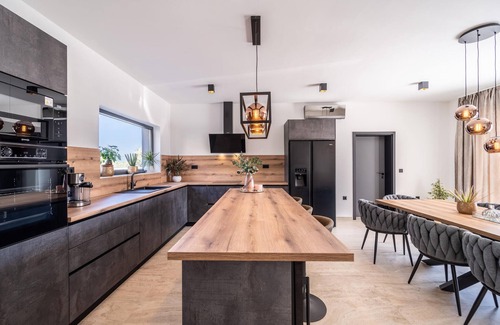 Benkovac House | Gorgeous home in Miranje Donje