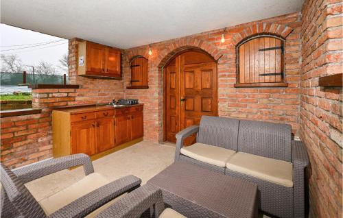Klostar Ivanic House | Gorgeous Home In Klostar Ivanic