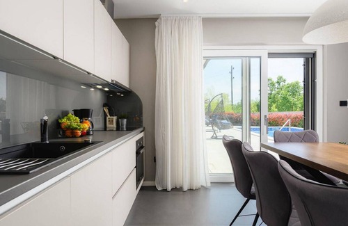 Becici House | Gorgeous home in Labin