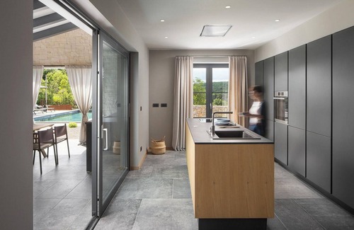 Ripenda Verbanci House | Gorgeous home in Labin with WiFi