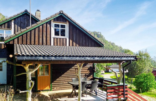 Kvinnherad House | Gorgeous home in Matre with WiFi