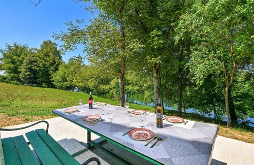 Krasic House | Gorgeous home in Mirkopolje with WiFi