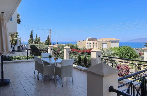Latchi House | Gorgeous home in Neo Chorio with WiFi
