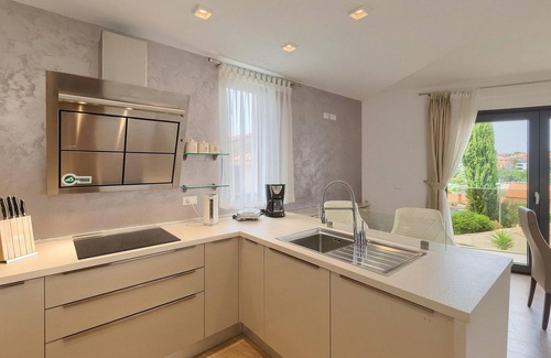 Pjescana Uvala House | Gorgeous home in Pula