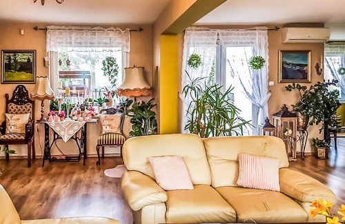 Tuchola House | Gorgeous home in Raciaz with WiFi