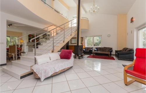 Donje Rastane House | Gorgeous Home In Rastane Donje
