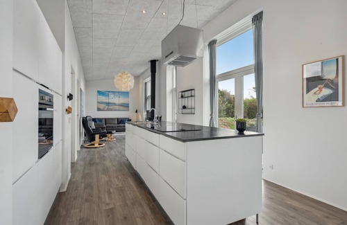 Sondervig House | Gorgeous home in Ringkøbing with WiFi