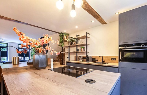 Roermond House | Gorgeous home in Roermond with kitchen