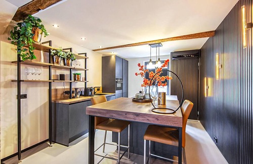 Roermond House | Gorgeous home in Roermond with kitchen