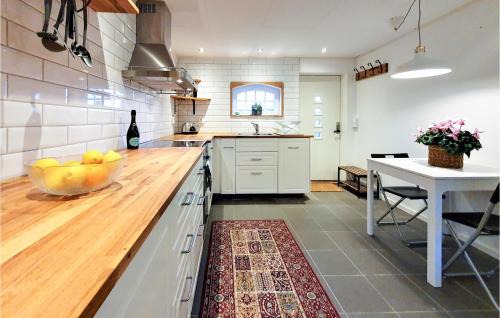 Rydeback House | Gorgeous Home In Rydebäck With Wifi