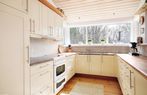 Drottningskar House | Gorgeous home in Drottningskär