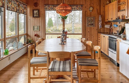 Smalandsstenar House | Gorgeous home in Smålandsstenar