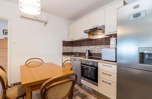 Jablanac House | Gorgeous home in Stinica with WiFi