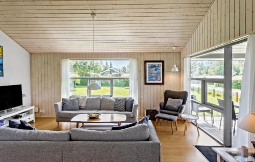 Kongsnæs House | Gorgeous Home In Stubbekøbing With Wifi