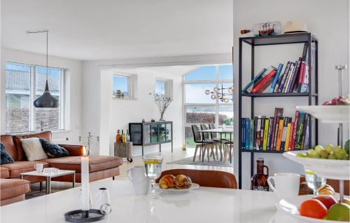 Sunds House | Gorgeous Home In Sunds With Kitchen