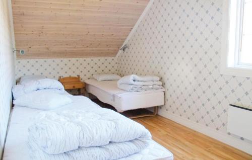 Svanskog House | Gorgeous Home In Svanskog With House Sea View