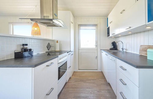 Klitmoller House | Gorgeous home in Thisted with kitchen