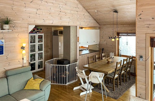 Haegebostad House | Gorgeous home in Tingvatn with WiFi