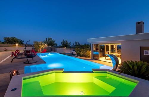 Polaca House | Gorgeous home in Tinj