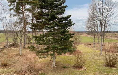 Tjallmo House | Gorgeous Home In Tjällmo With Kitchen