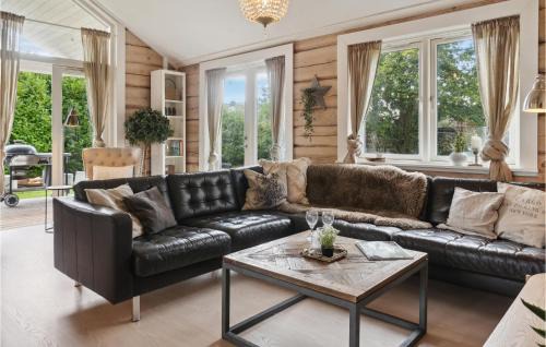 Marielyst House | Gorgeous Home In Væggerløse With Sauna