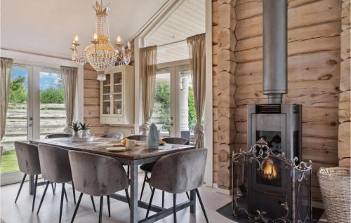 Marielyst House | Gorgeous Home In Væggerløse With Sauna
