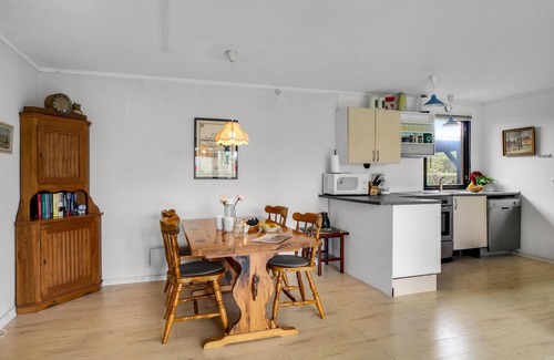 Holloselund House | Gorgeous home in Vejby with kitchen