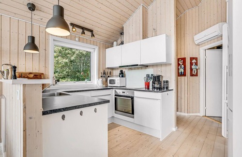 Vemb House | Gorgeous home in Vemb