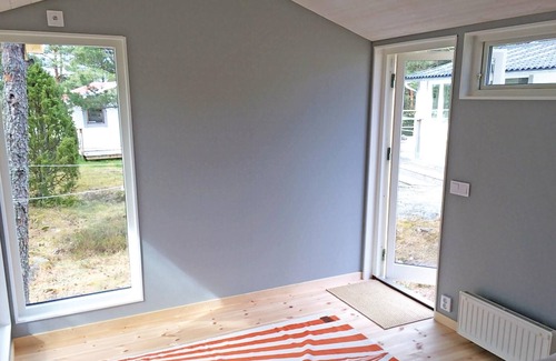 Vikbolandet House | Gorgeous home in Vikbolandet with WiFi