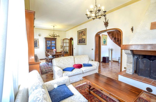 Ex Campo d'Aviazione House | Gorgeous home in Viareggio with WiFi