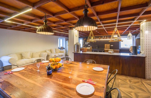 Belmonte Mezzagno House | Gorgeous home in Belmonte Mezzagno